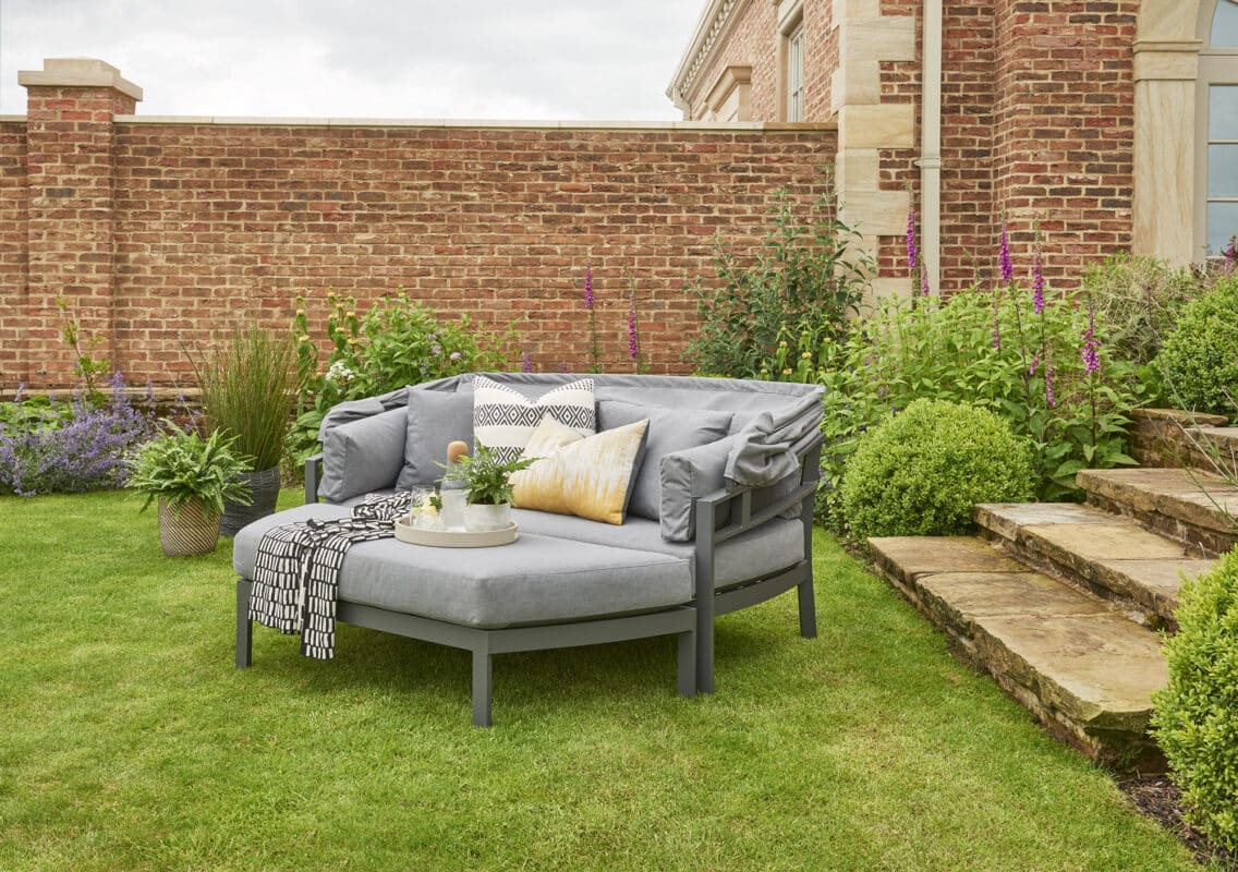 Norfolk Leisure Titchwell Garden Day Bed